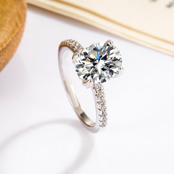 Moissanite Ring Oval Egg-shaped Big Diamond - Image 4