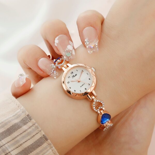 Women's Simple Disc Light Luxury Quartz Bracelet Jewelry Watch - Image 2