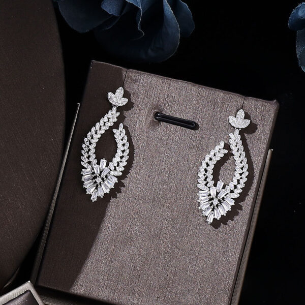 Bridal Wedding Four-piece Clavicle Chain Jewelry - Image 4